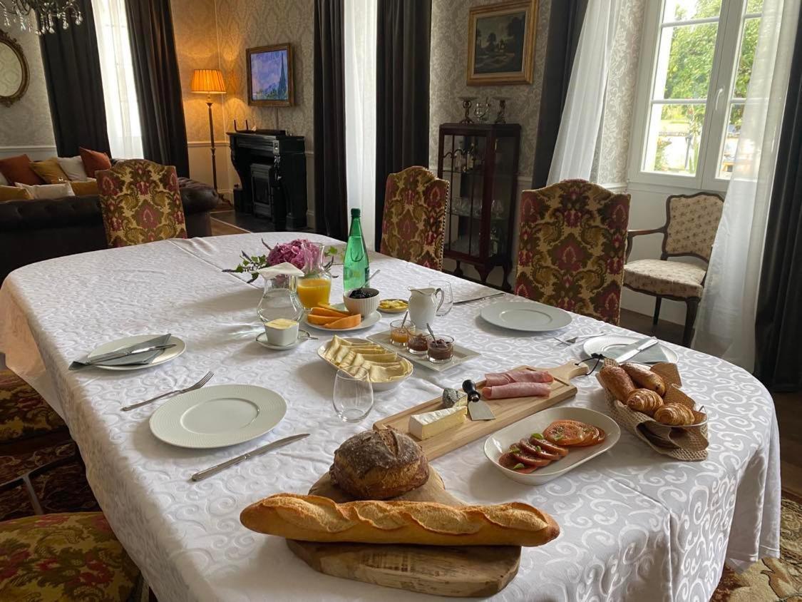 Le Grand Berger Chambres D'Hotes Angeac-Charente Bagian luar foto